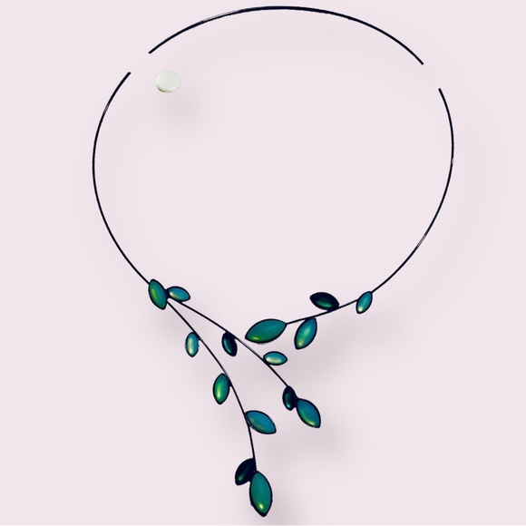 Jewelry - Boho Artisan Made Leaf Motif Choker Necklace